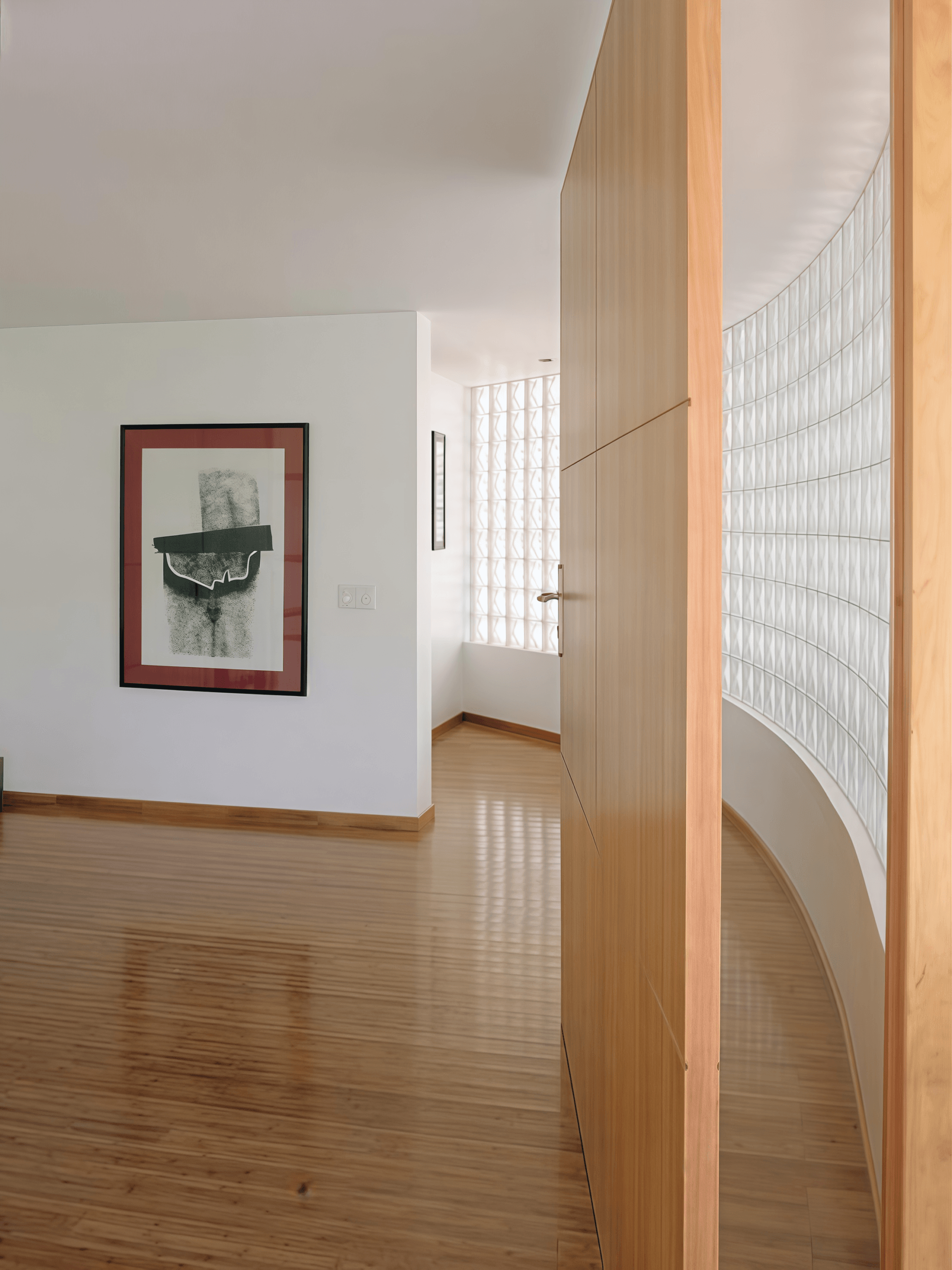 Casa Me - Detalle Espacial y Luz Natural