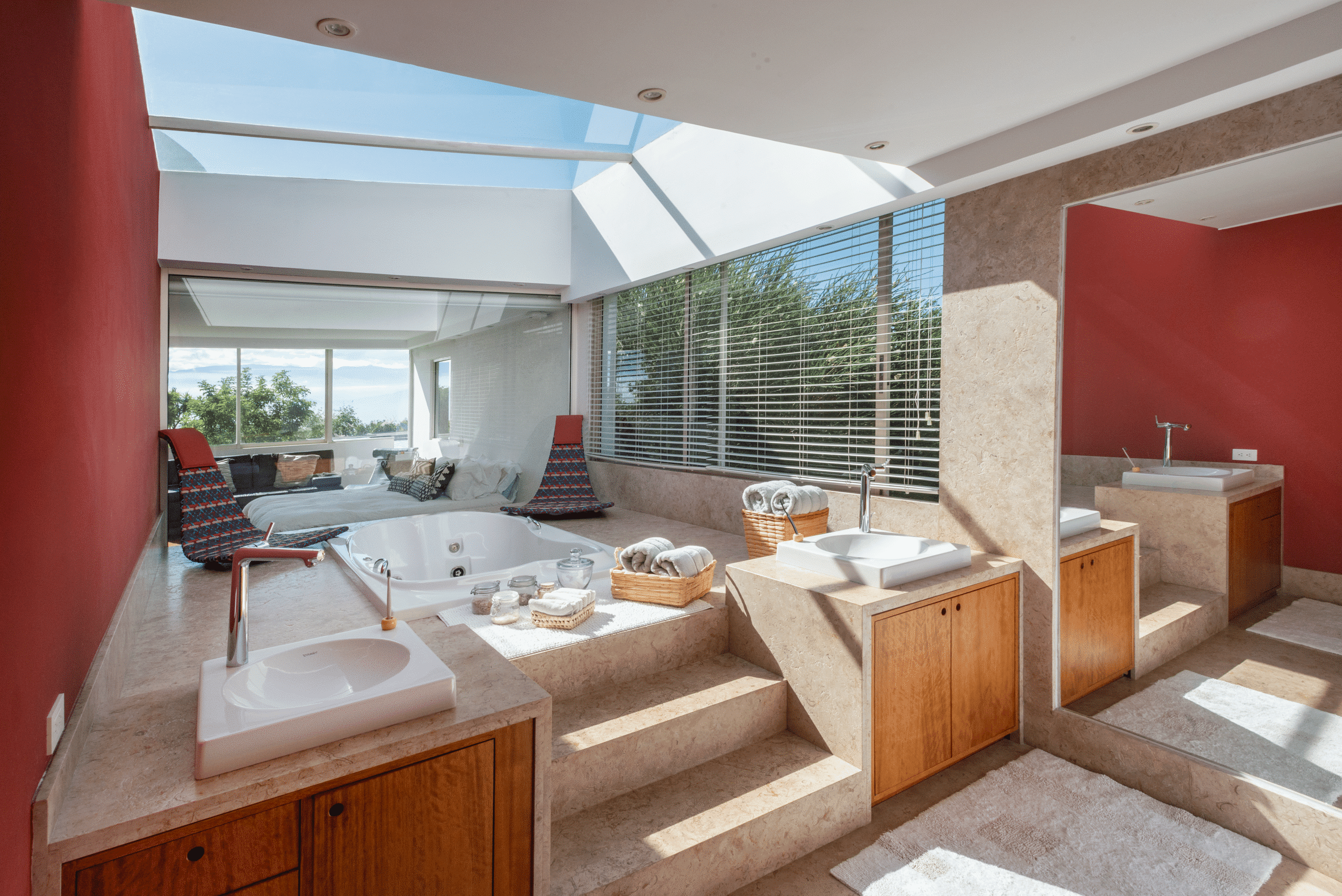 Casa E - Fachada y Perforaciones Puristas