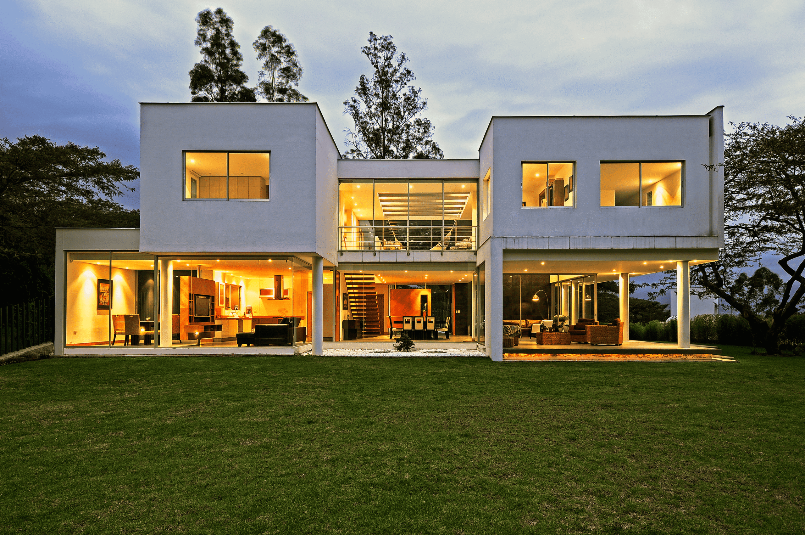 Casa HV - Fachada Iluminada