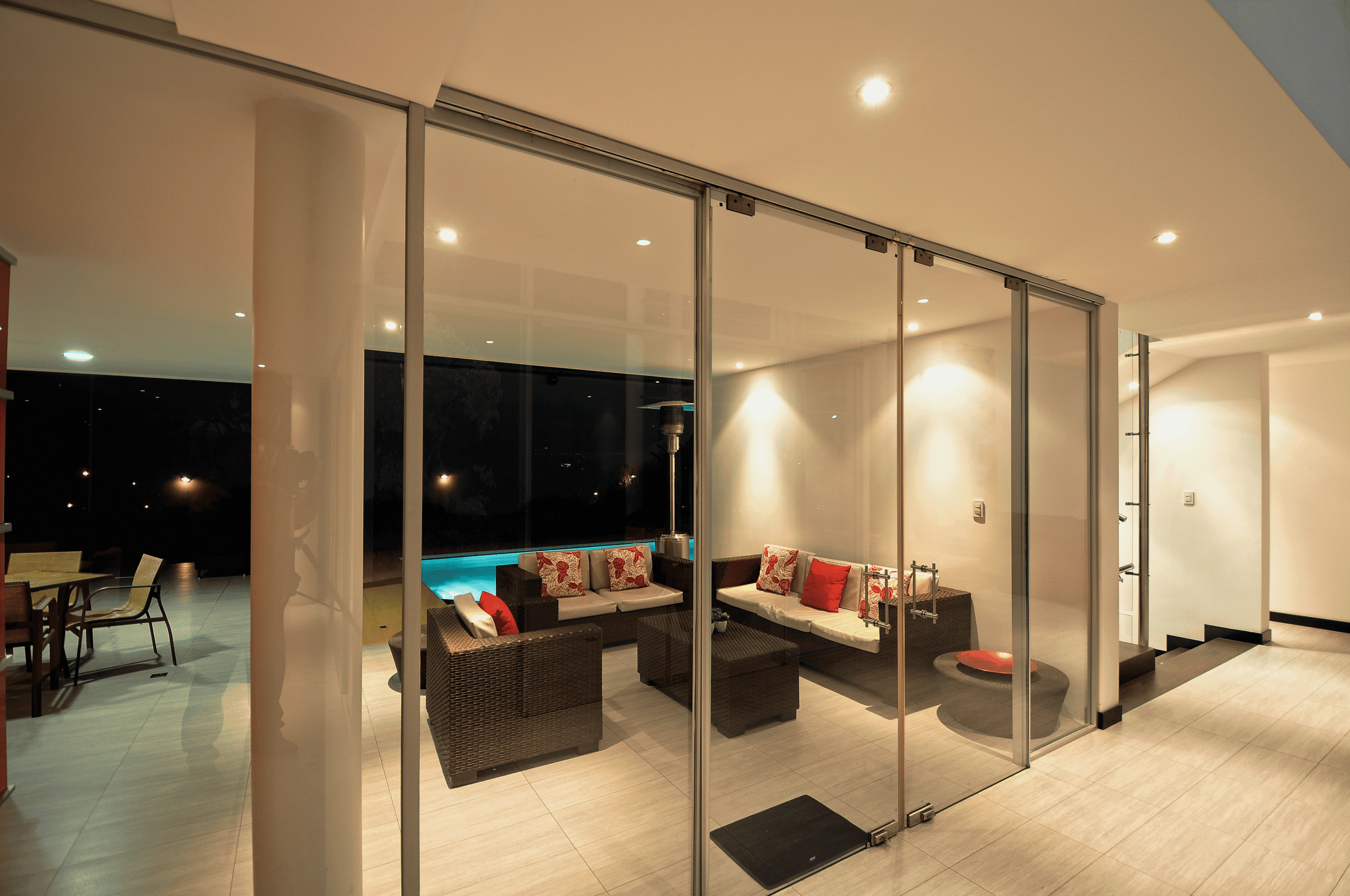 Casa P - Vista Nocturna 1