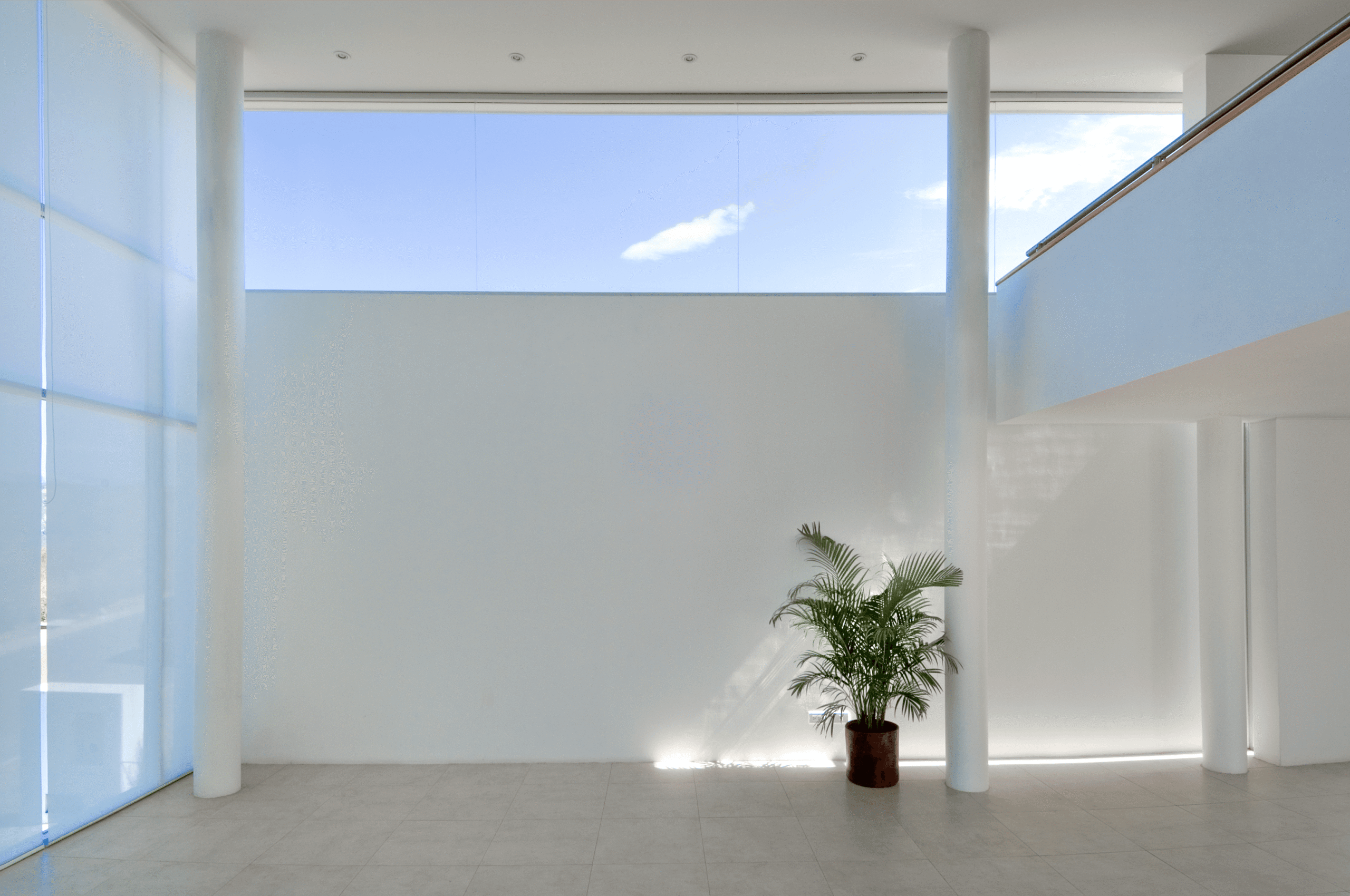 Casa Va - Espacio Interior con Doble Altura